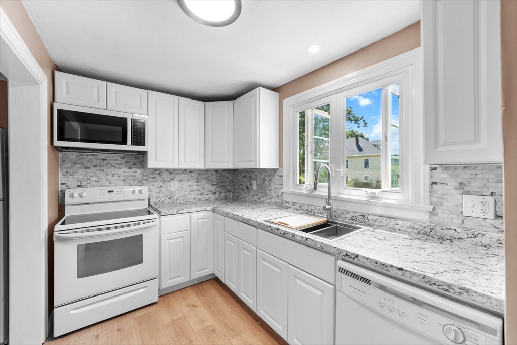 9 Dervin Pl
