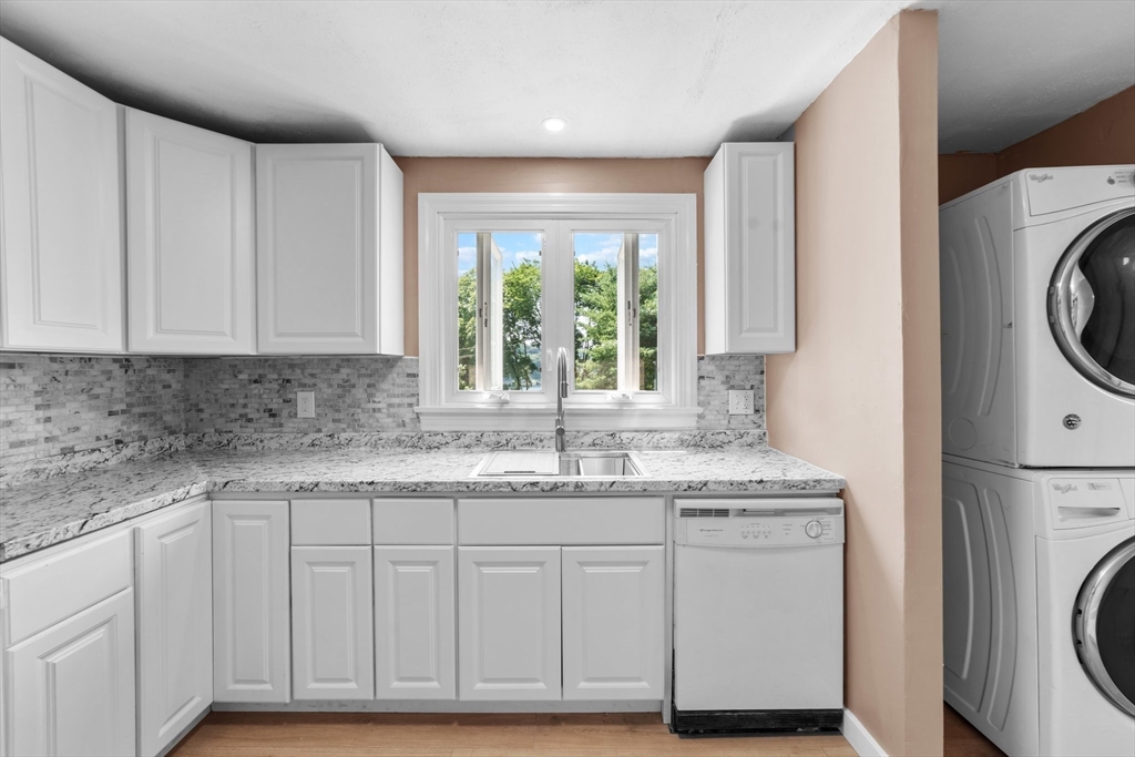 9 Dervin Pl