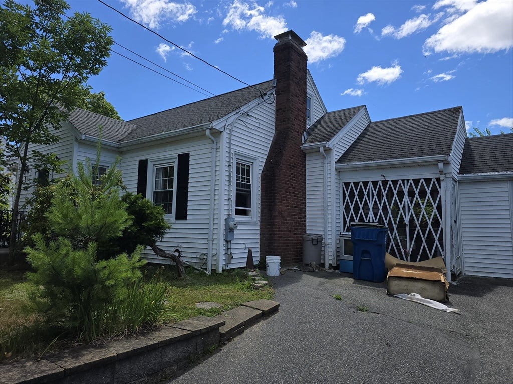 26 Edwin St, Randolph MA 02368