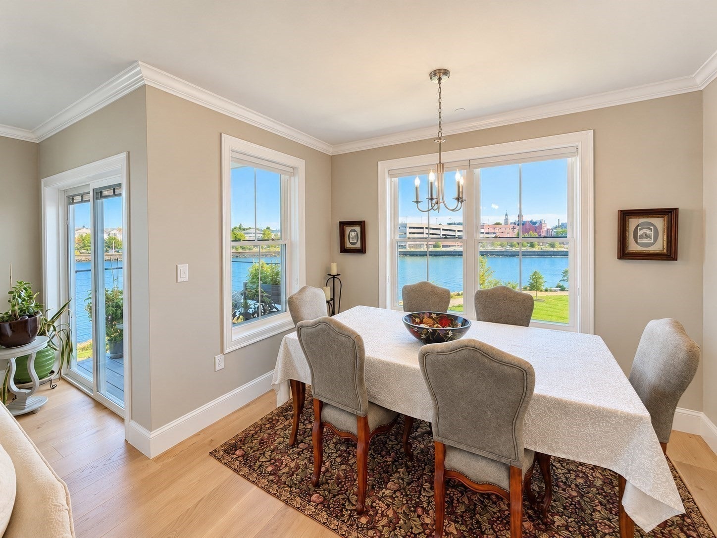16 Franklin Street 2302