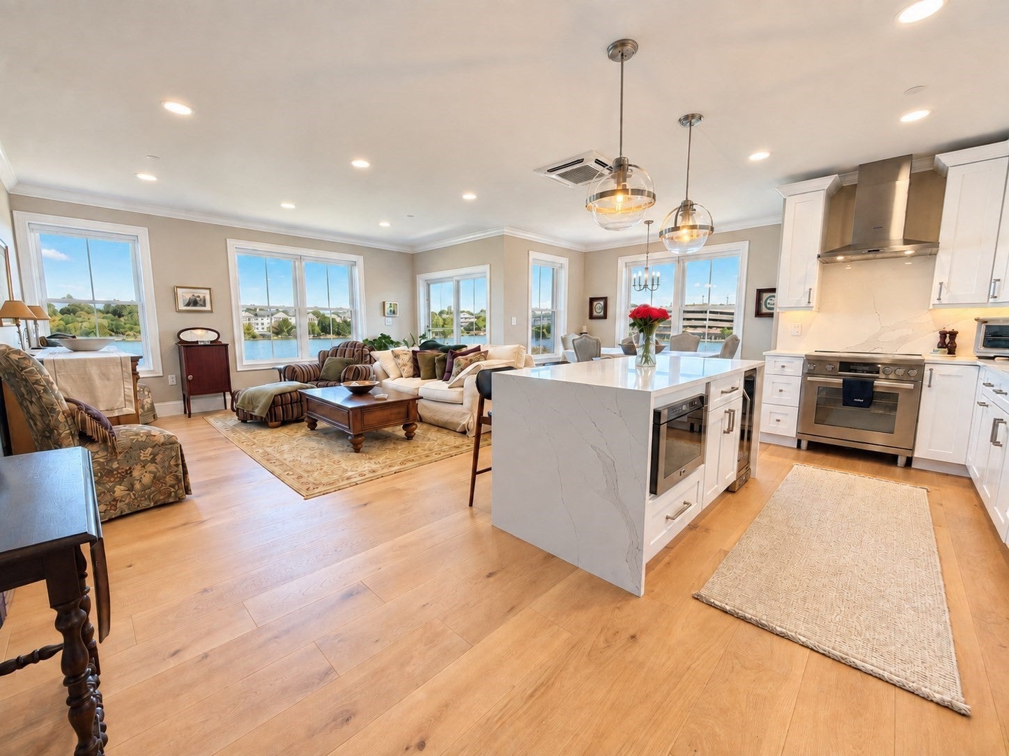 16 Franklin Street 2302