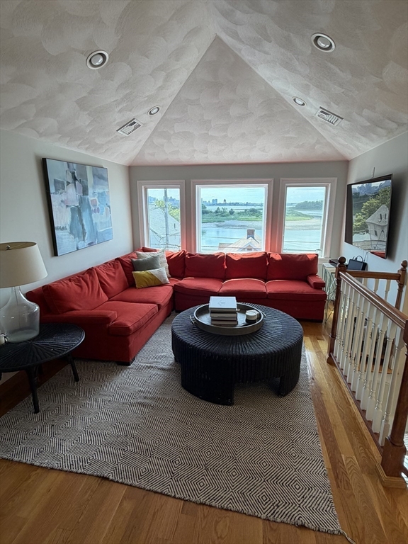 876 Shirley St #2, Winthrop, MA Photo #17