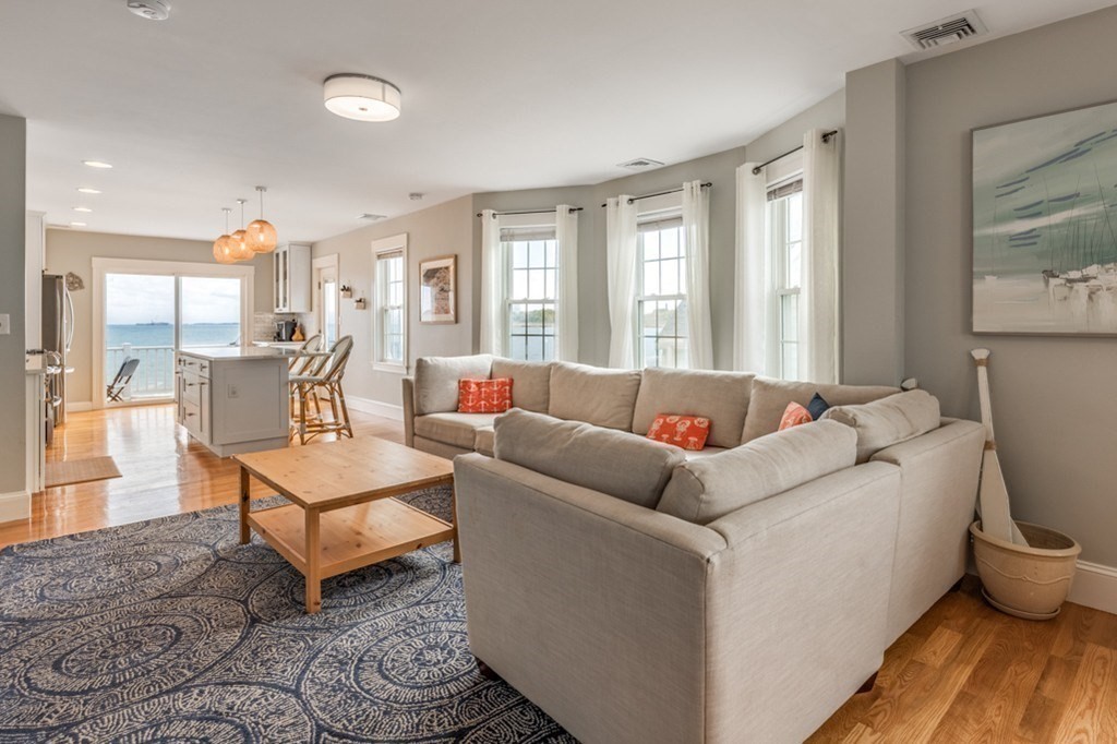 876 Shirley St #2, Winthrop, MA Photo #7