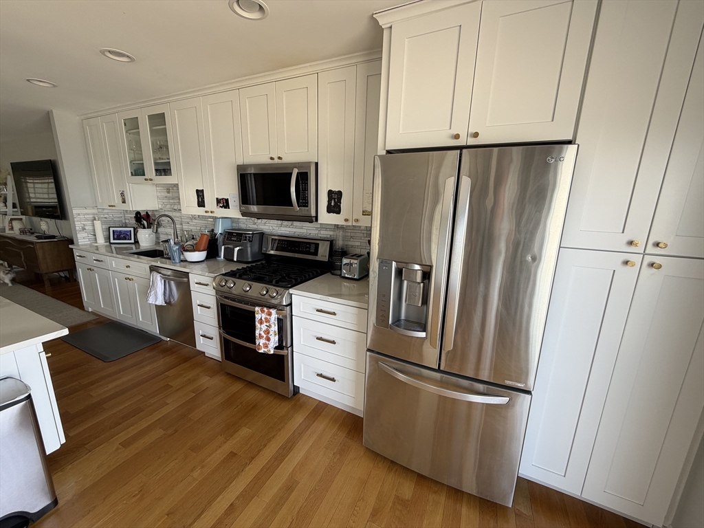 876 Shirley St #2, Winthrop, MA Photo #5