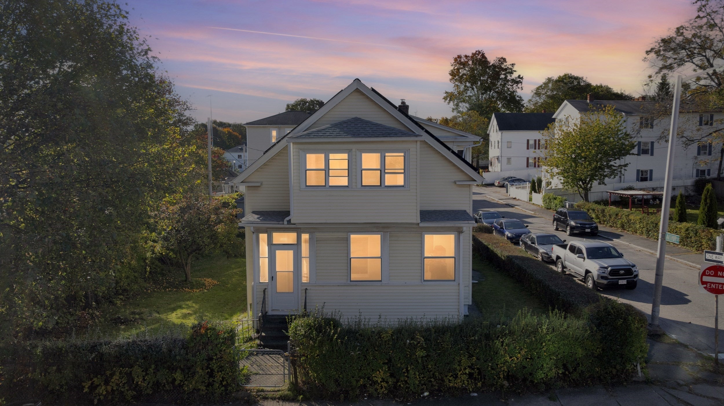 Photo of 156 Dorchester St, Worcester, MA