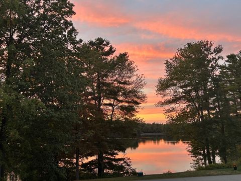 3 South Cove Rd 3 Hubbardston MA 01452