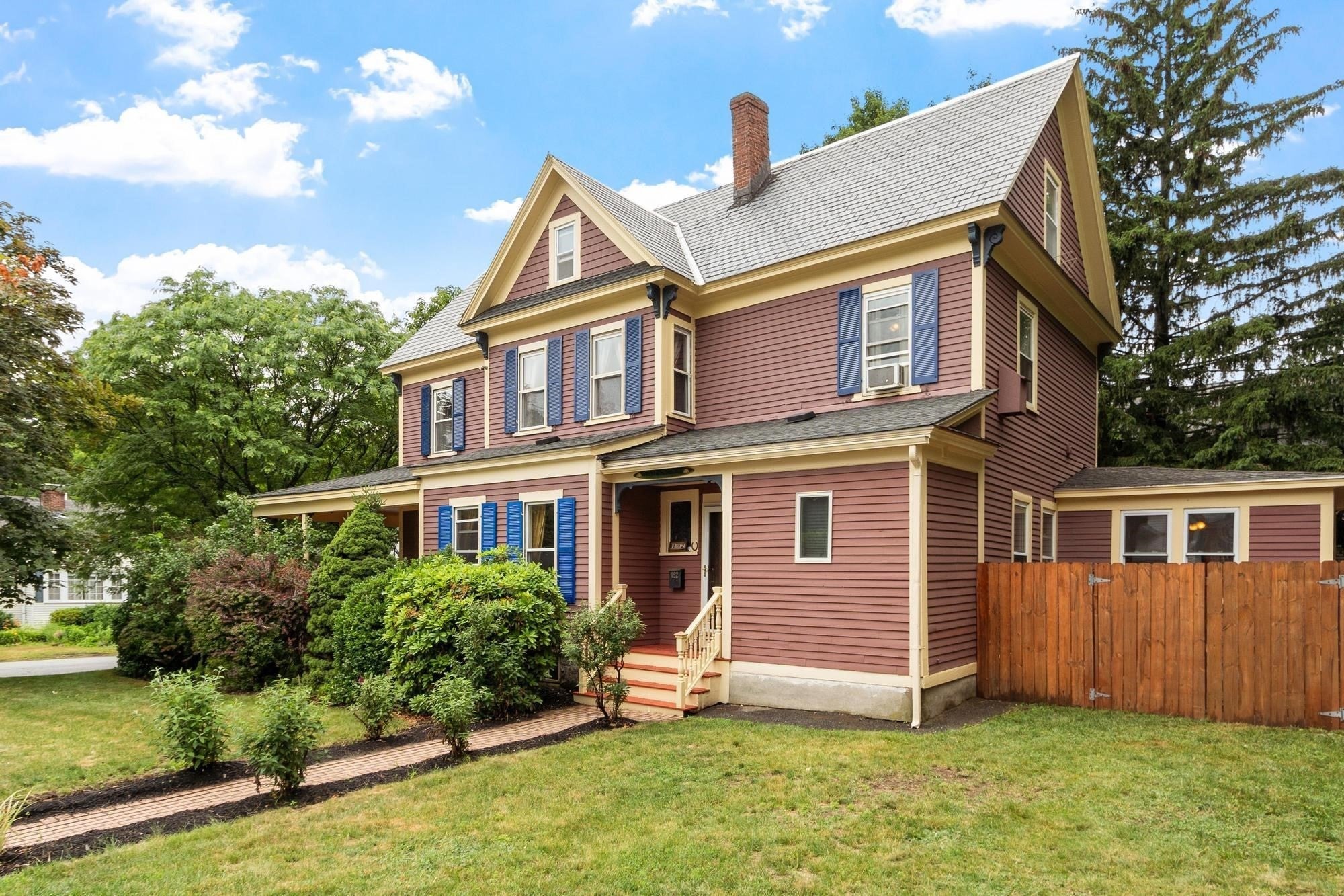 192 Wentworth Ave