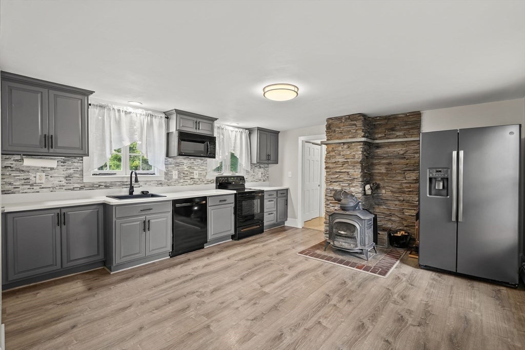 352 Plymouth St, Abington, MA Photo #10