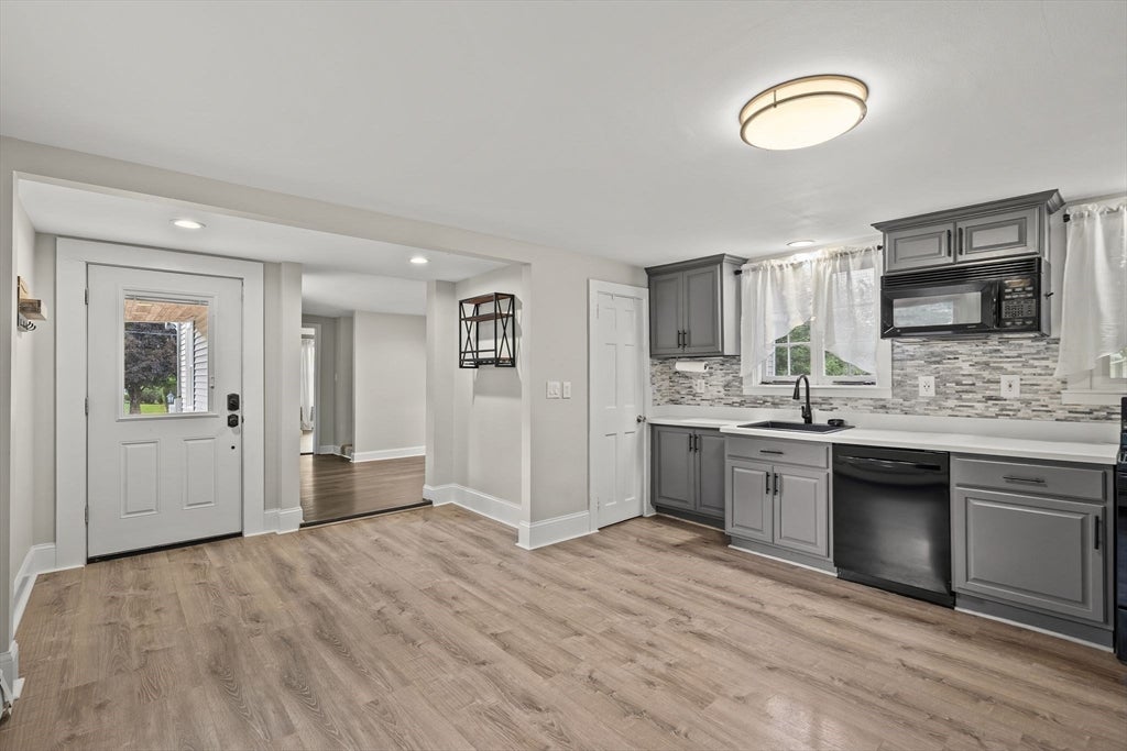 352 Plymouth St, Abington, MA Photo #11