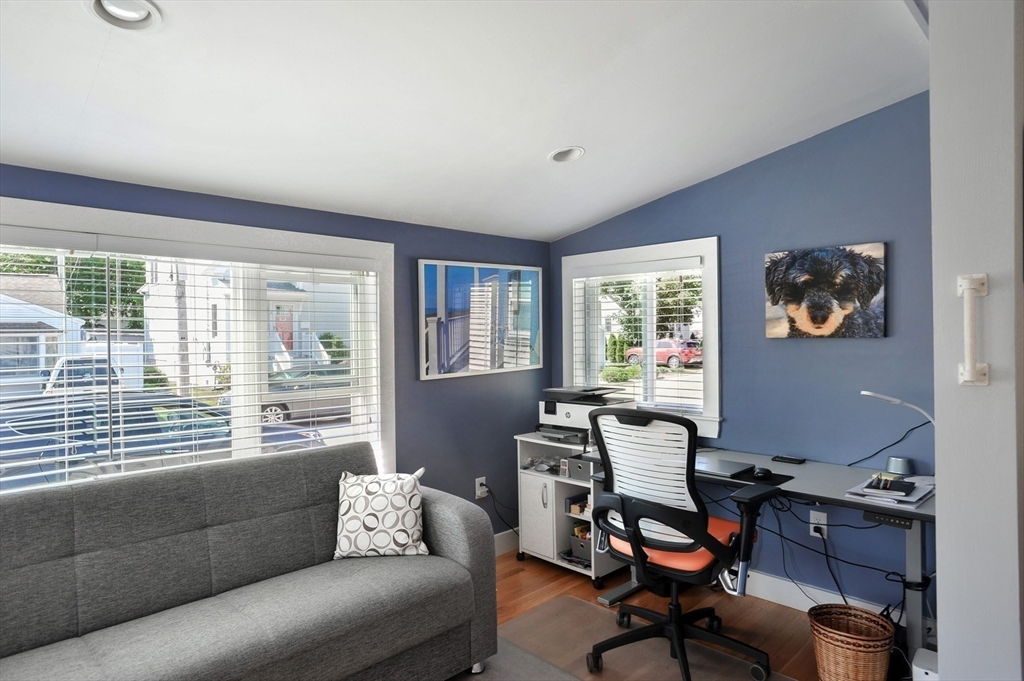 9 G St, Hull, MA Photo #7