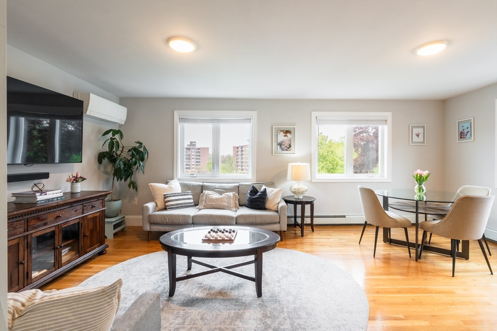 108 Franklin St 2