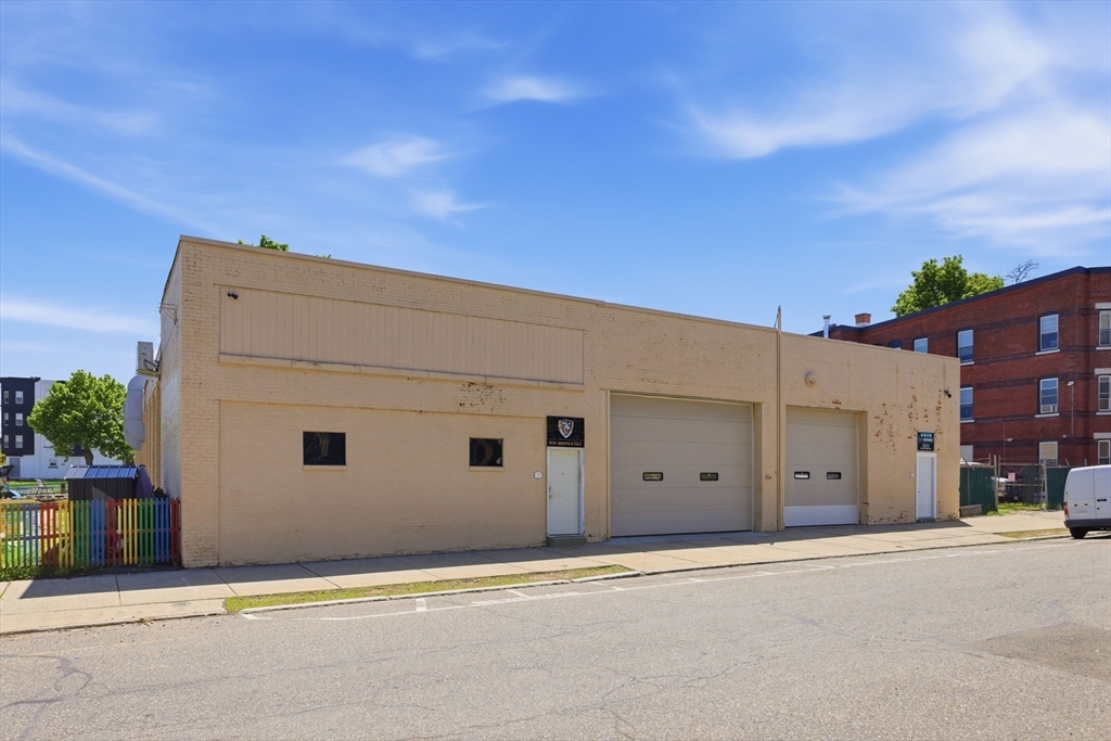 120 Pine St