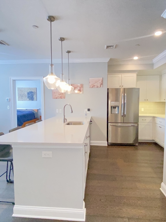 635 Old Post Road 2-203