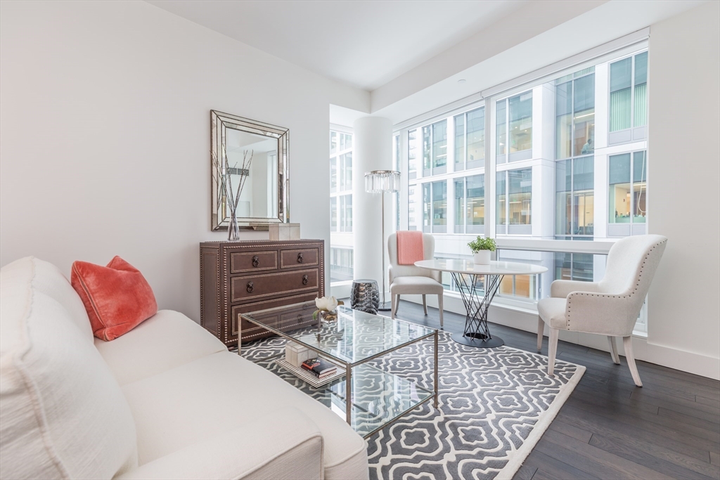 22 Liberty Dr 2L