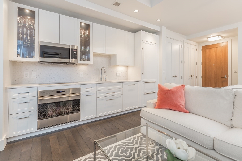 22 Liberty Dr 2L