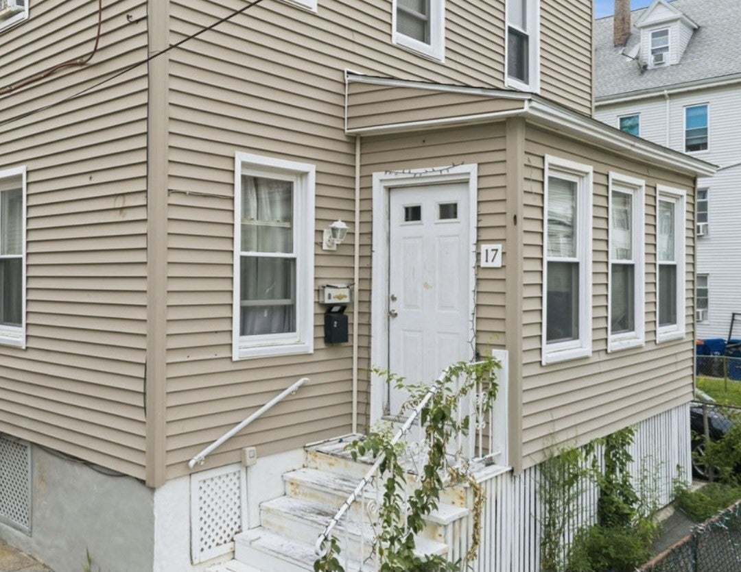 17 Salisbury St, New Bedford, MA Photo #3