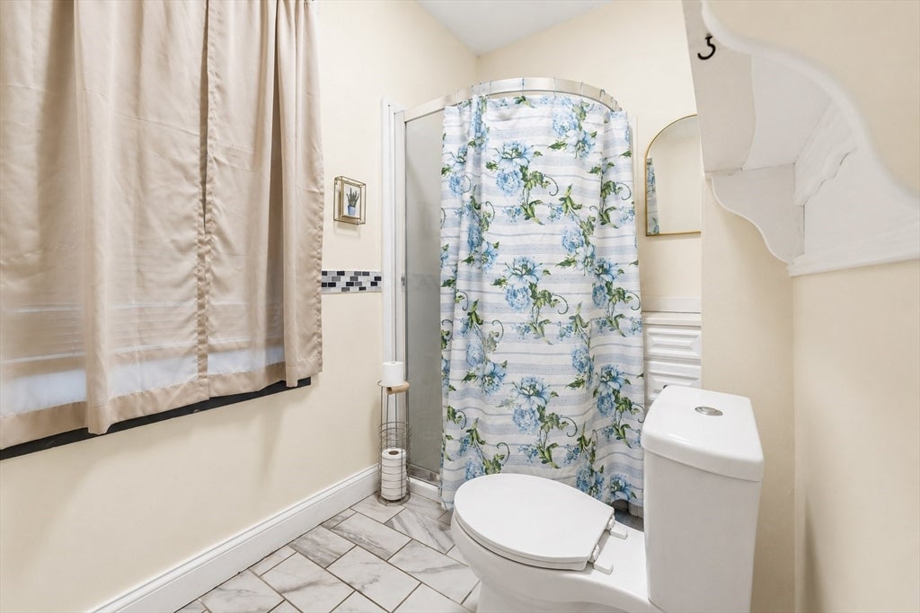 17 Salisbury St, New Bedford, MA, 17 Salisbury St, New Bedford, MA Photo #21
