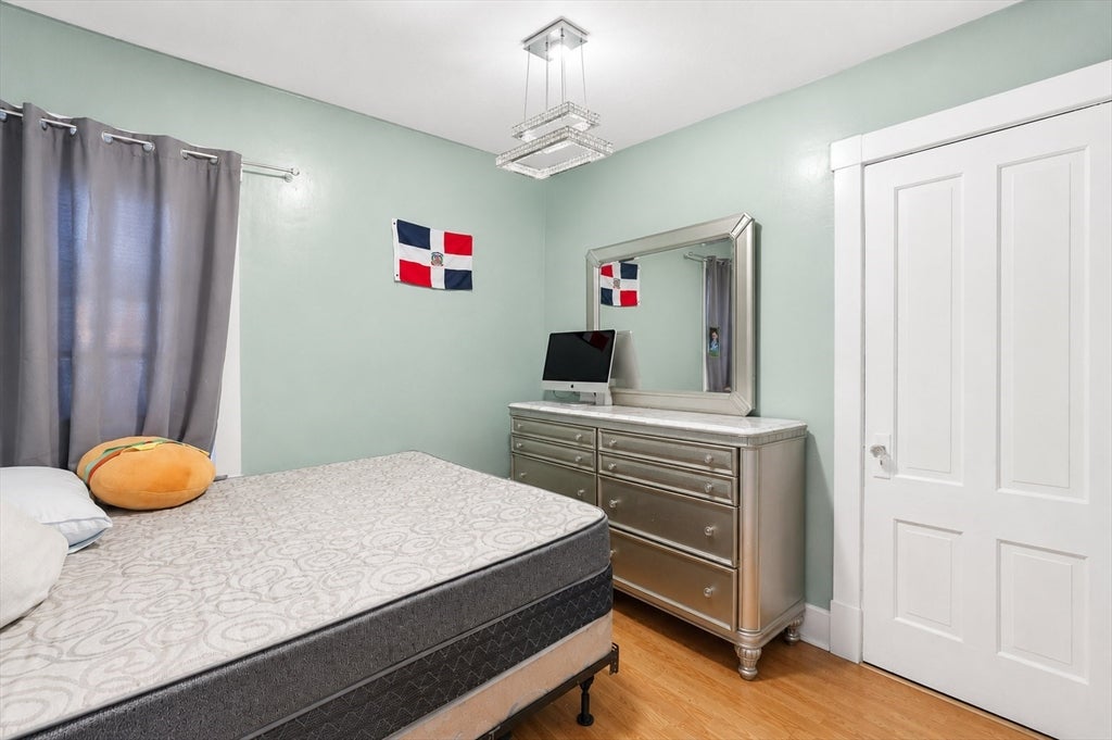 17 Salisbury St, New Bedford, MA, 17 Salisbury St, New Bedford, MA Photo #23