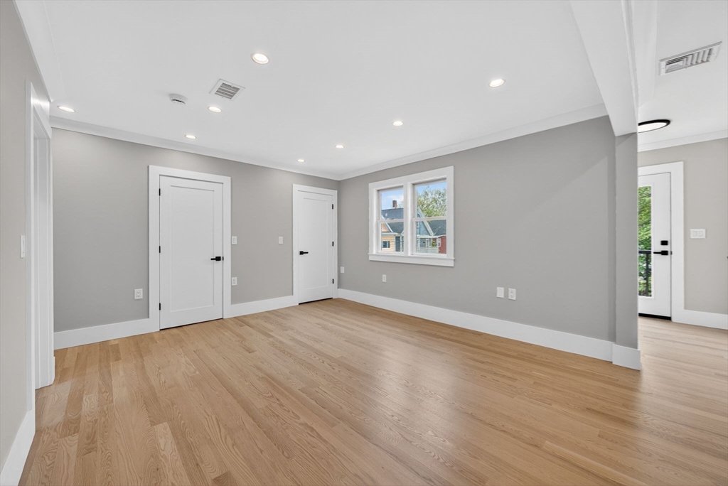29 Hanson St 2