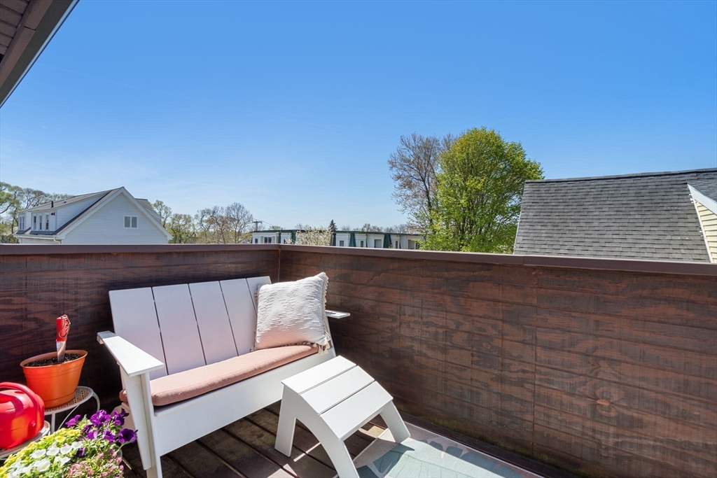 32 Farragut Ave #3, Somerville, MA Photo #7