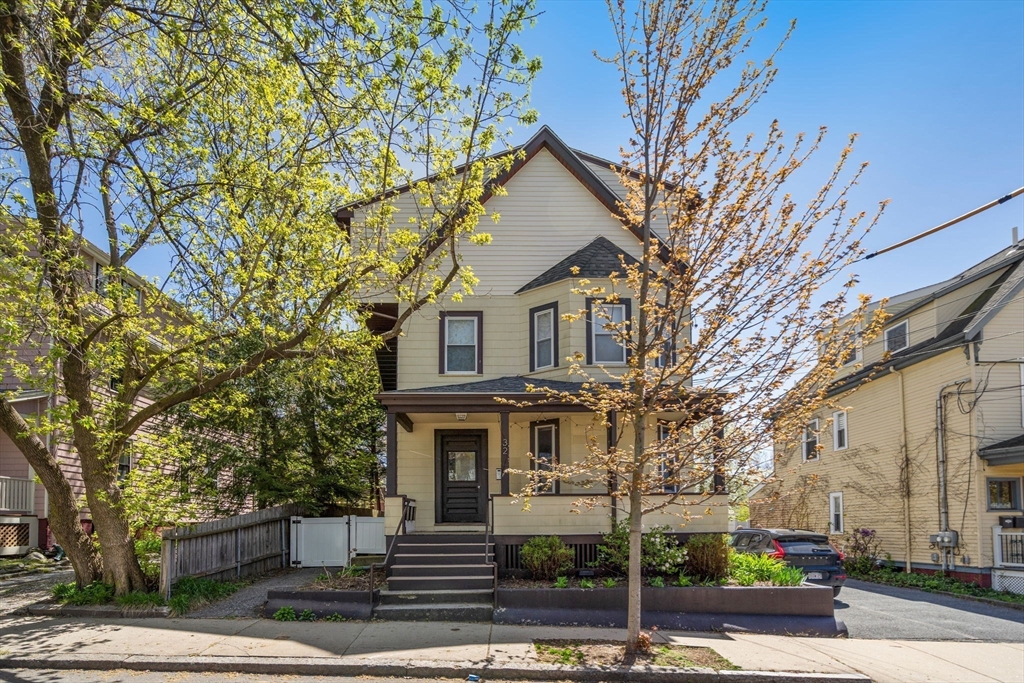 32 Farragut Ave #3, Somerville, MA Photo #18