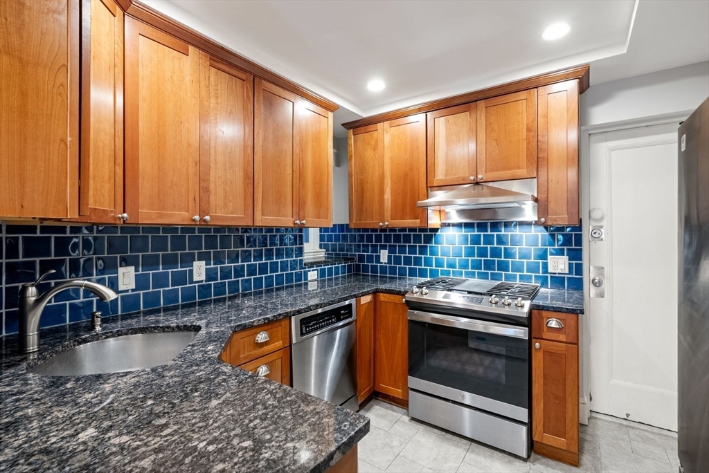 180 Commonwealth Ave 5