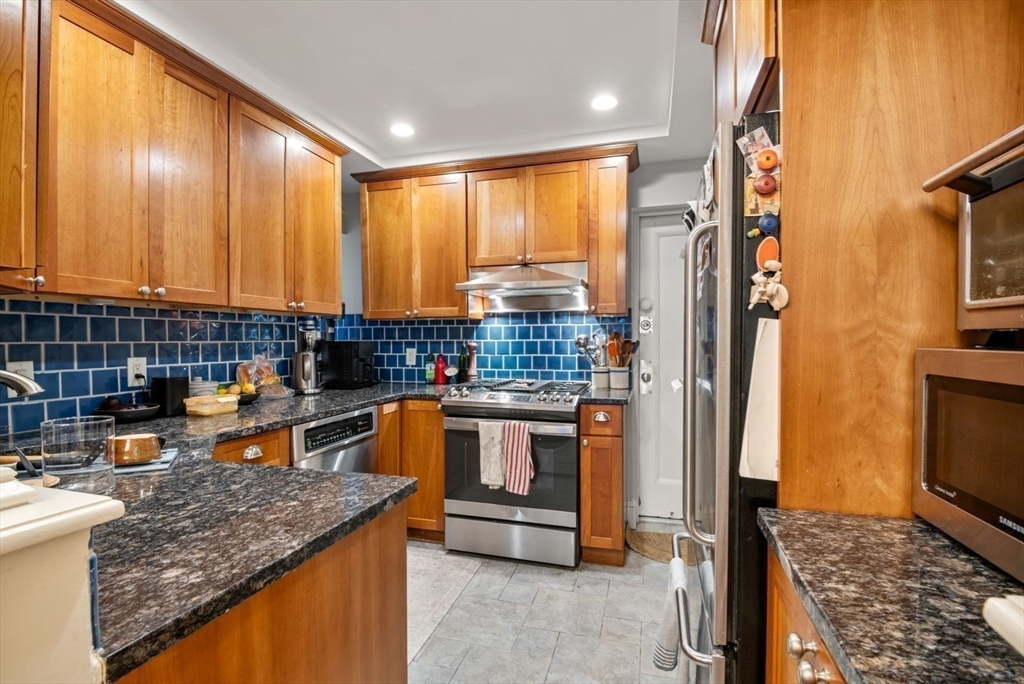 180 Commonwealth Ave 5