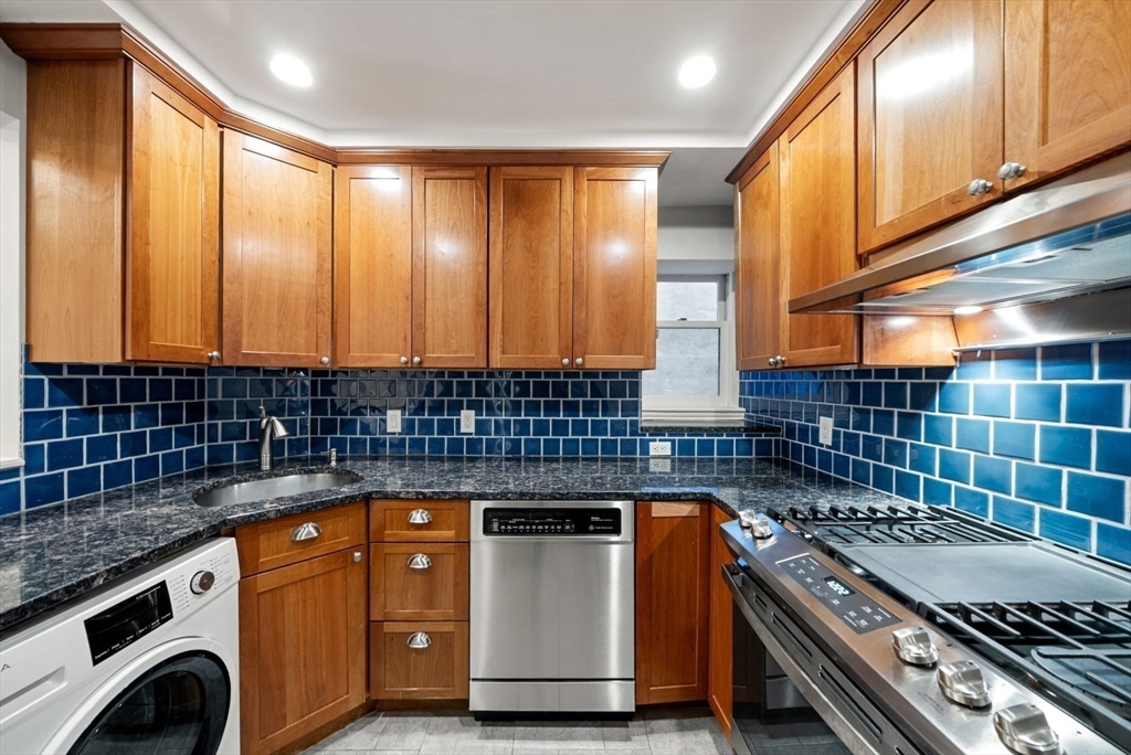 180 Commonwealth Ave 5