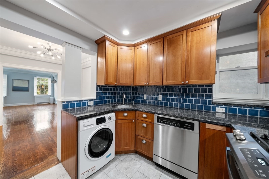 180 Commonwealth Ave 5