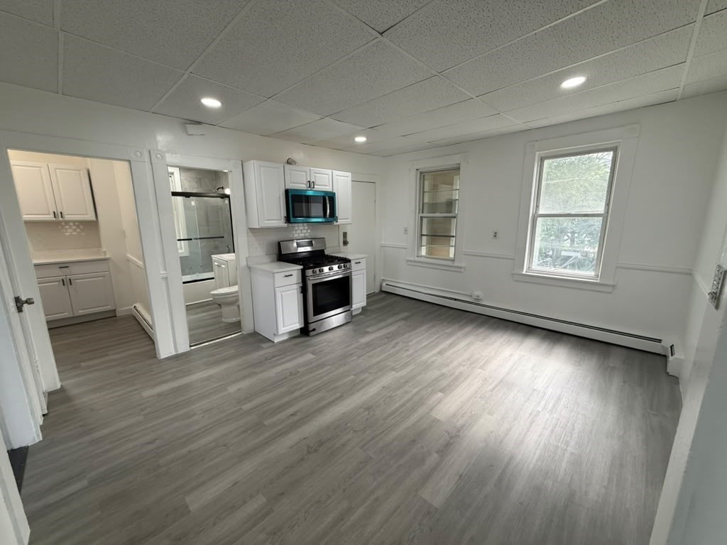 153 Bailey St 3FL
