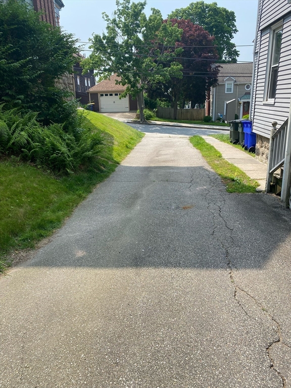 877 High St