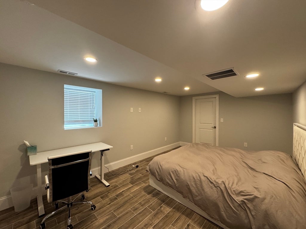 33 Hamilton St #1, Medford, MA Photo #13