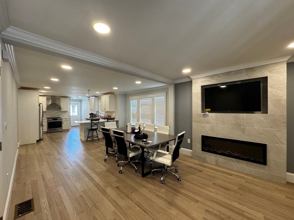 33 Hamilton St #1, Medford, MA Photo #3