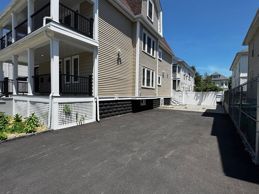 33 Hamilton St #1, Medford, MA Photo #2