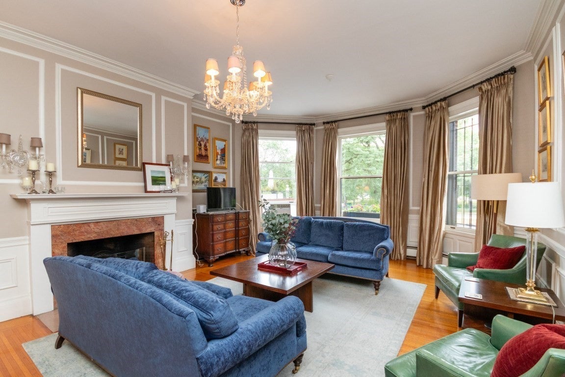 164 Beacon St #2, Boston, MA, 164 Beacon St #2, Boston, MA Photo #1