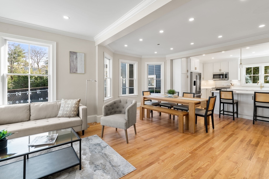 21 Francis St. 21