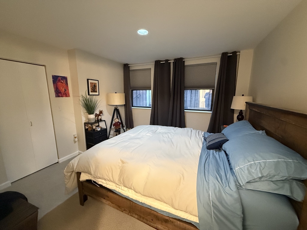 18-20 E Springfield Street 1