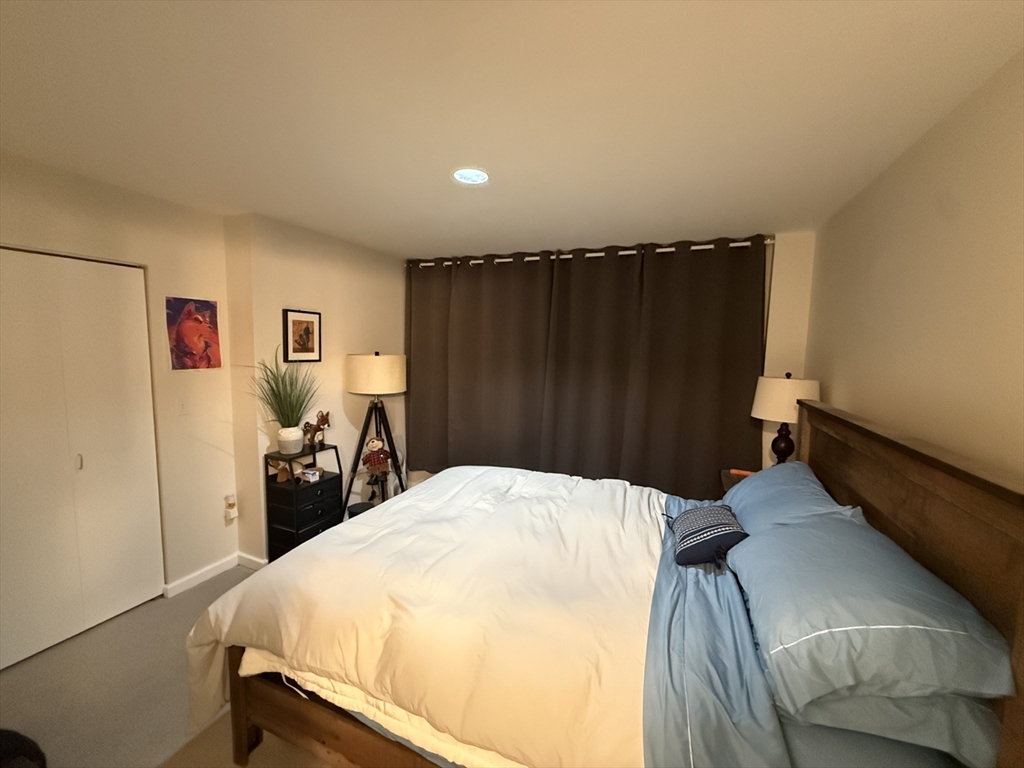 18-20 E Springfield Street 1