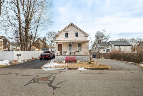 39 Christian St Fairhaven MA 02719