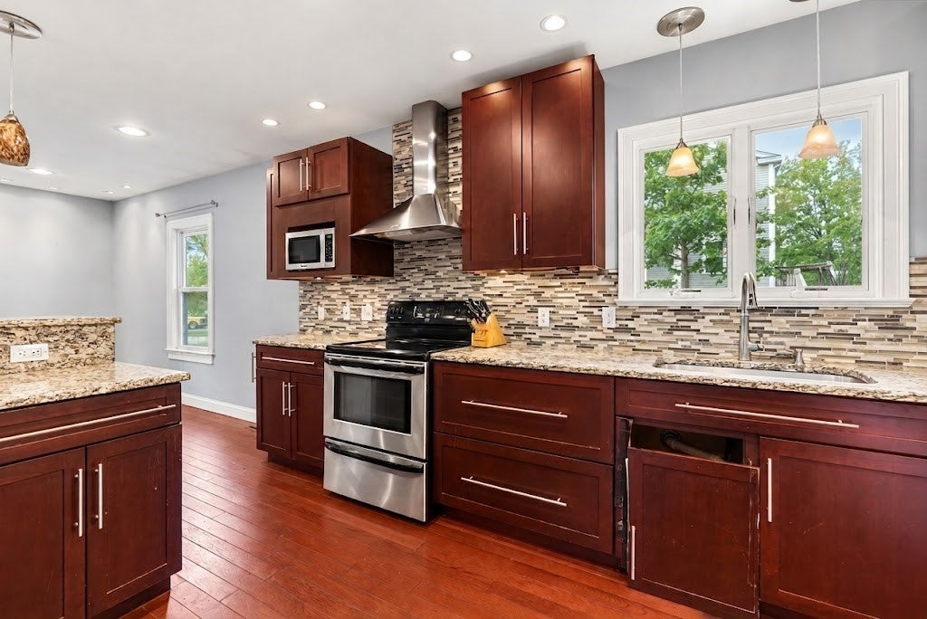 6 Pershing St, Billerica, MA Photo #8