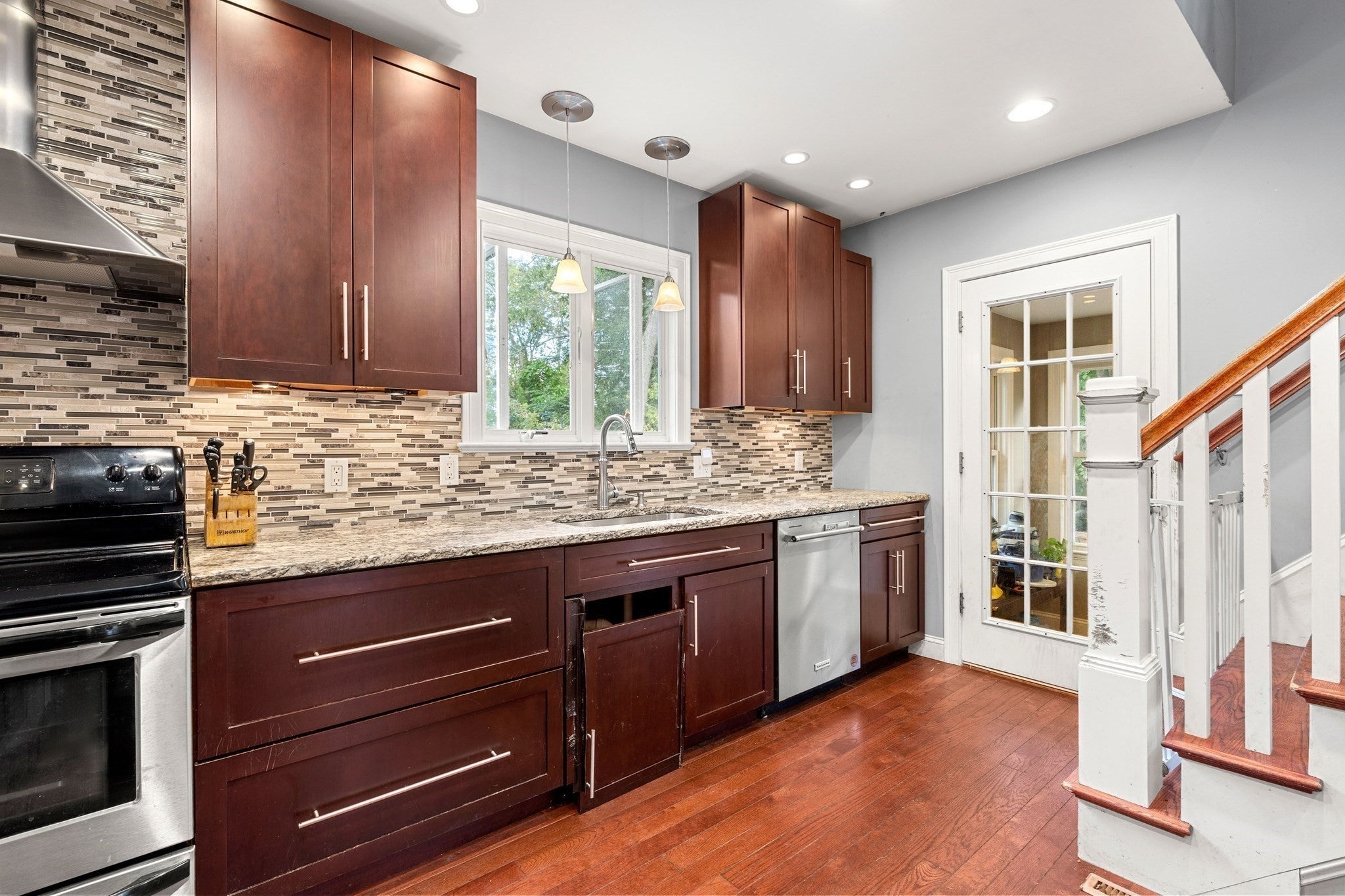 6 Pershing St, Billerica, MA Photo #9