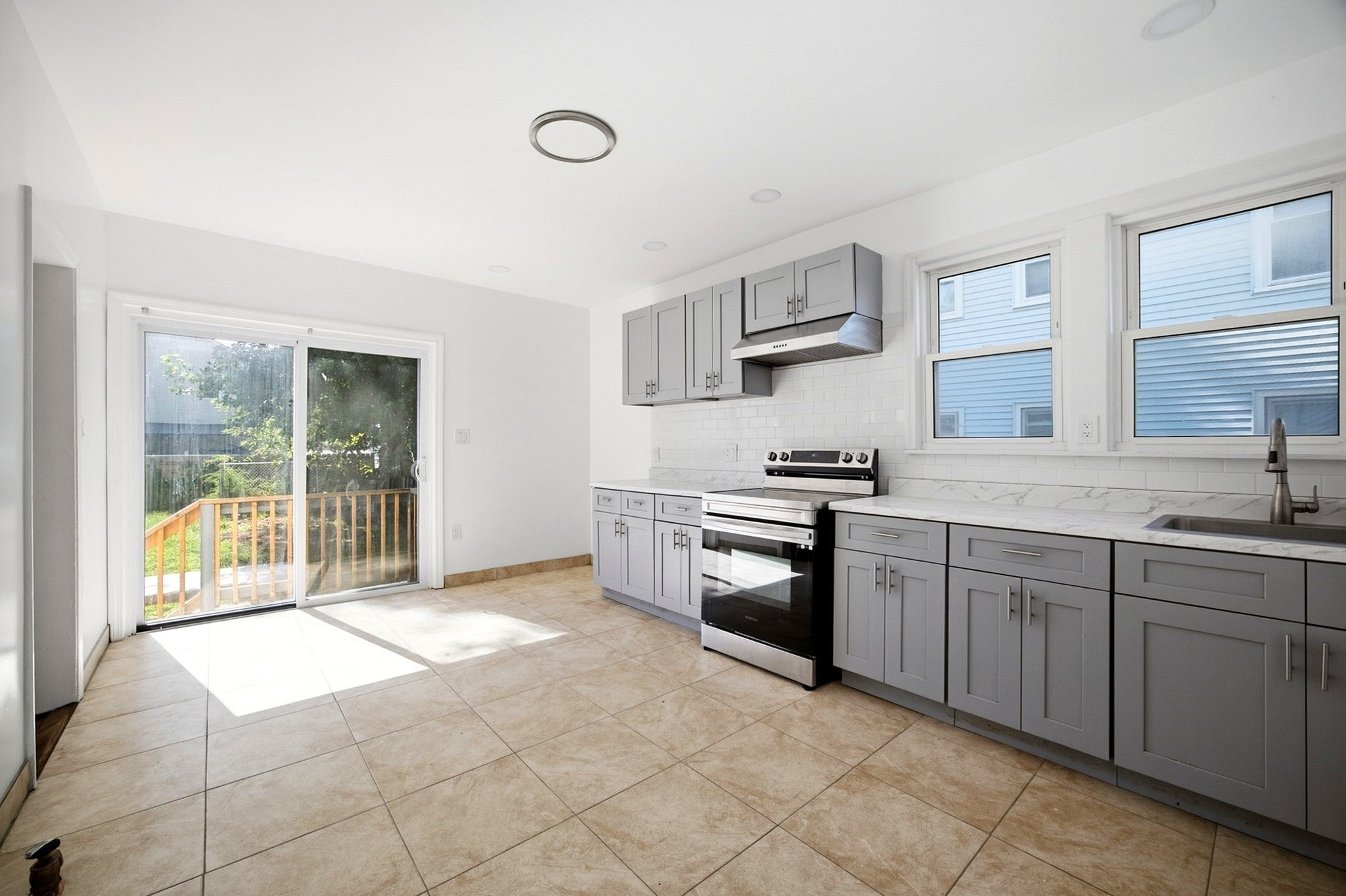 66 Ardmore Street, Springfield, MA, 66 Ardmore Street, Springfield, MA Photo #2