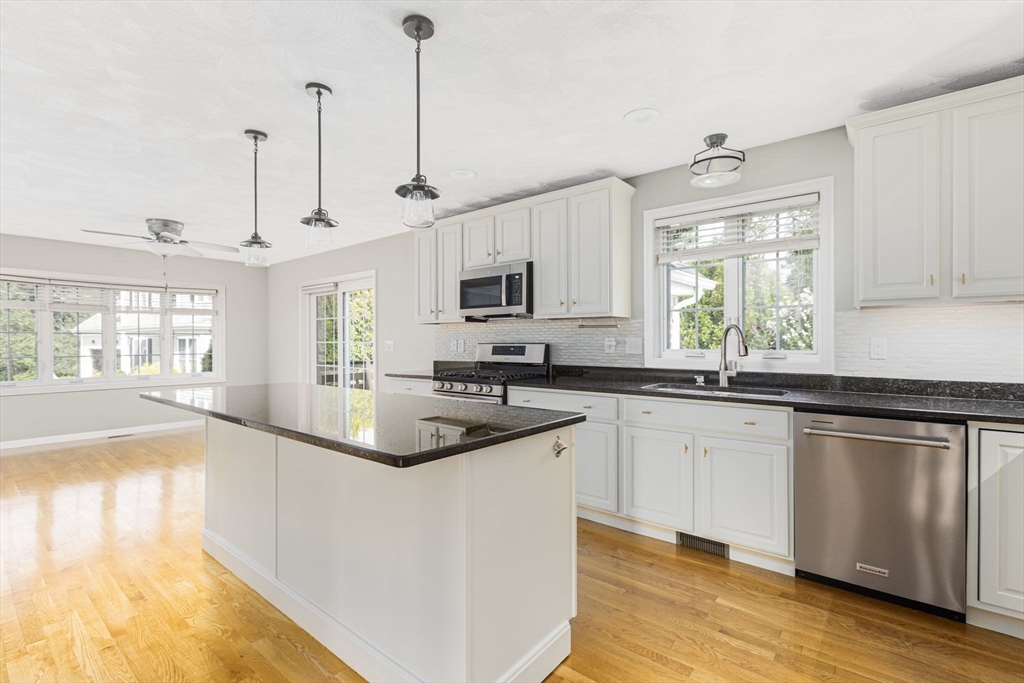 15 Arline Dr