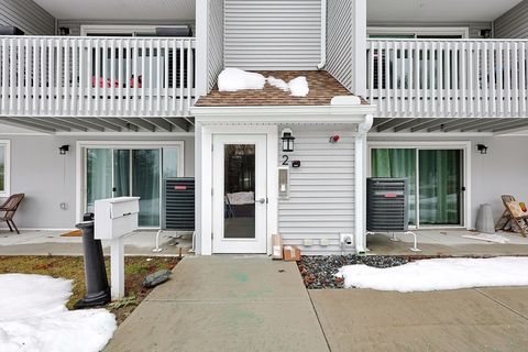 Photo of 212 Franklin Crossing Rd #12, Franklin, MA 02038 (MLS # 73485097)