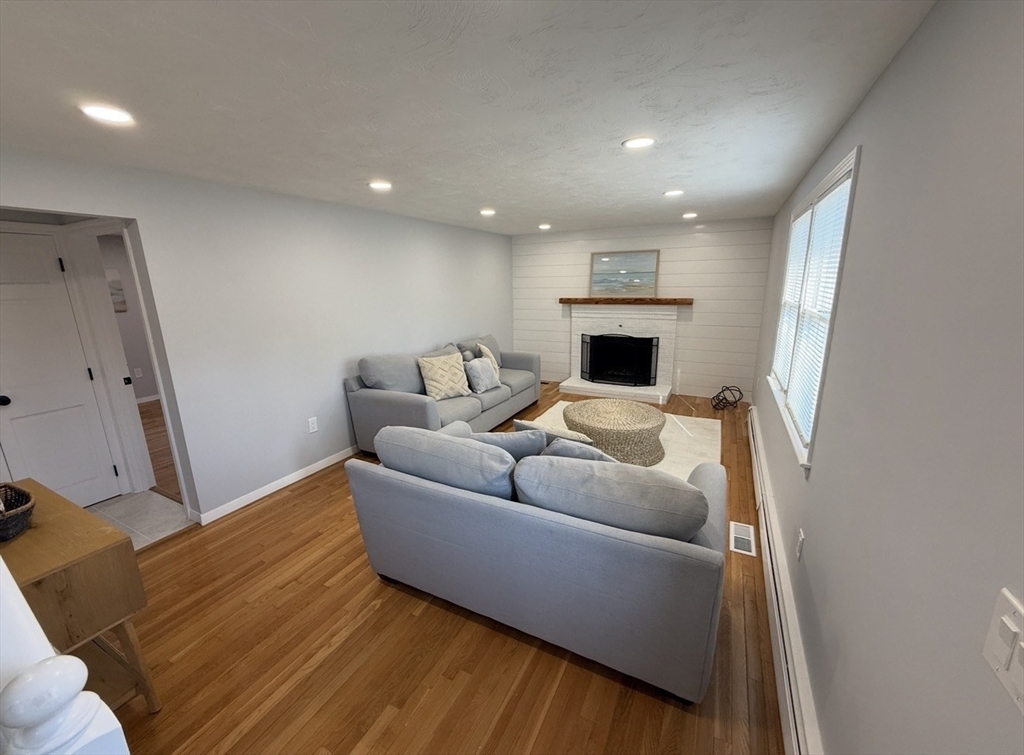 17 Andrew Rd