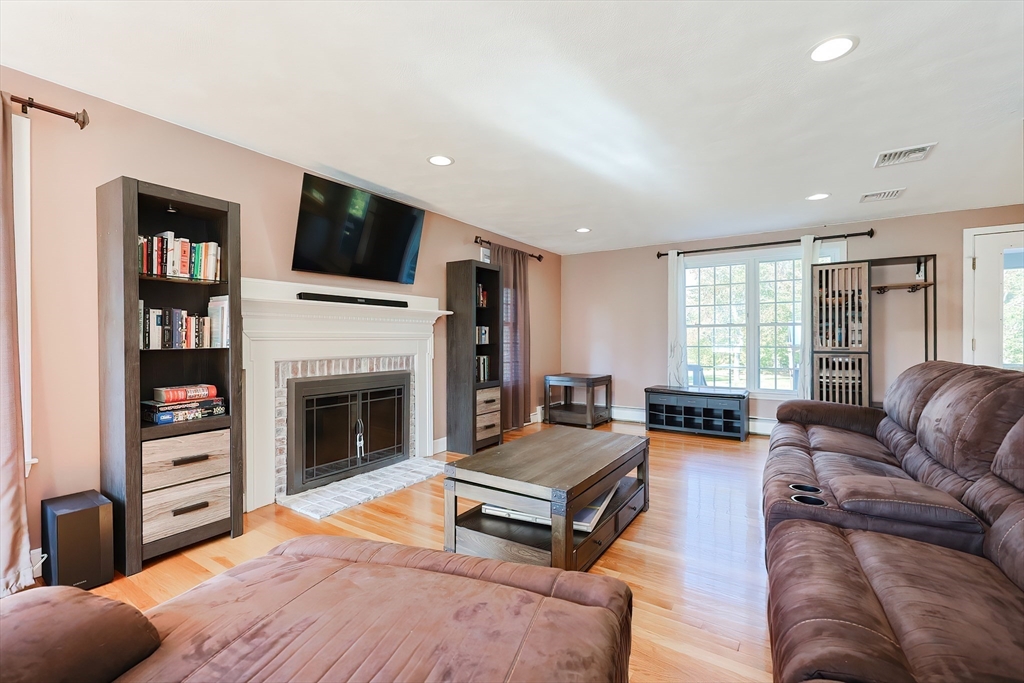 42 Olympic Ln
