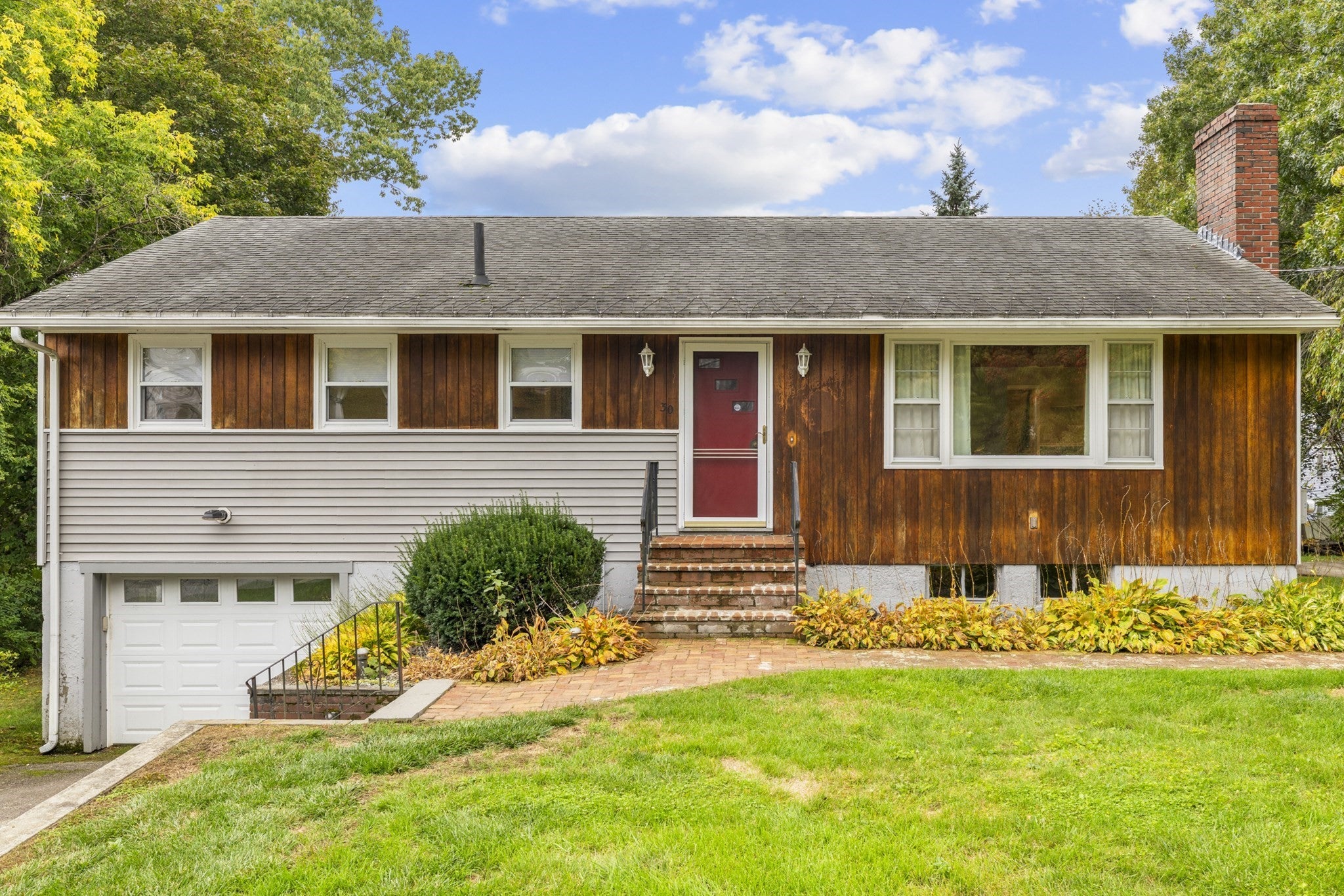 30 Lee Rd, Dracut, MA, 30 Lee Rd, Dracut, MA Photo #1