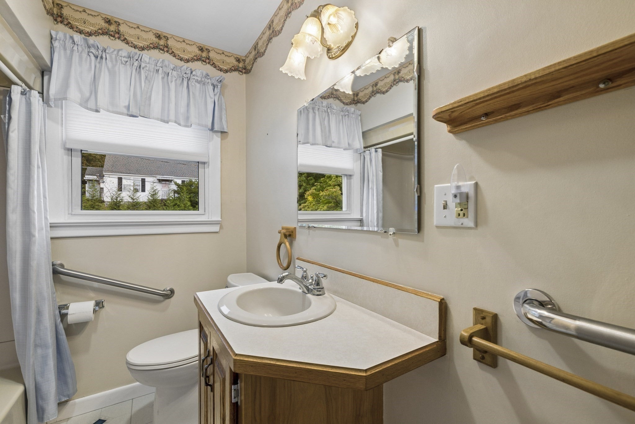 30 Lee Rd, Dracut, MA, 30 Lee Rd, Dracut, MA Photo #14