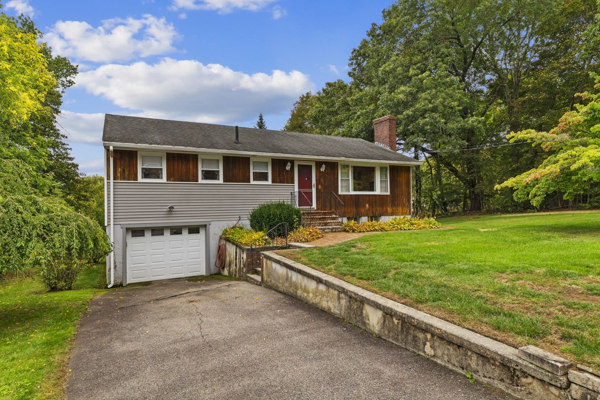 30 Lee Rd, Dracut, MA, 30 Lee Rd, Dracut, MA Photo #2
