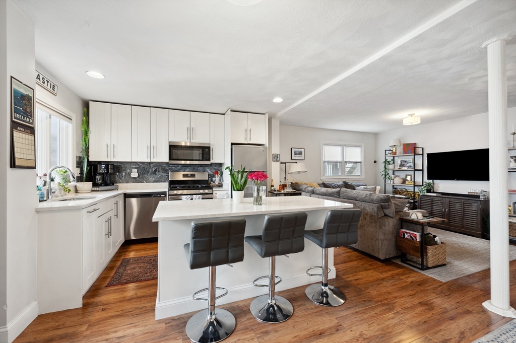 219 Marion St 1